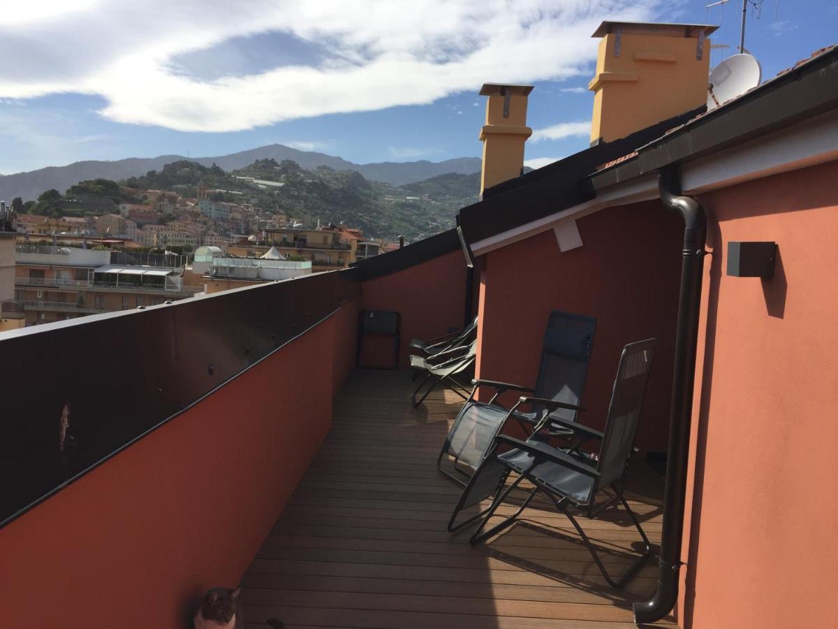B&B Via Roma 41 Ventimiglia Bagian luar foto